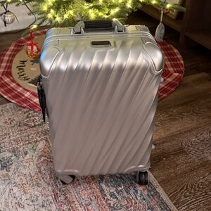 Tumi Luggage (International Carry-On)